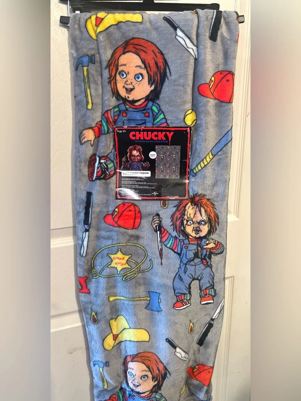 🔪Universal Studios Chucky super soft plush throw blanket-NWT🔪